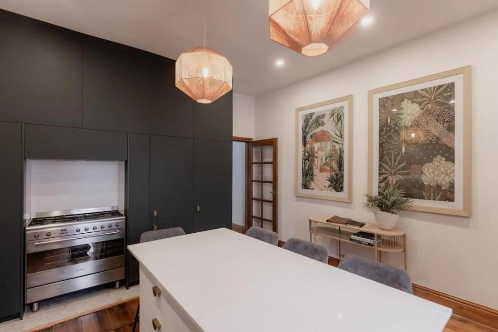 'Hjemme' In The Heart Of Hobart Villa 0*,
