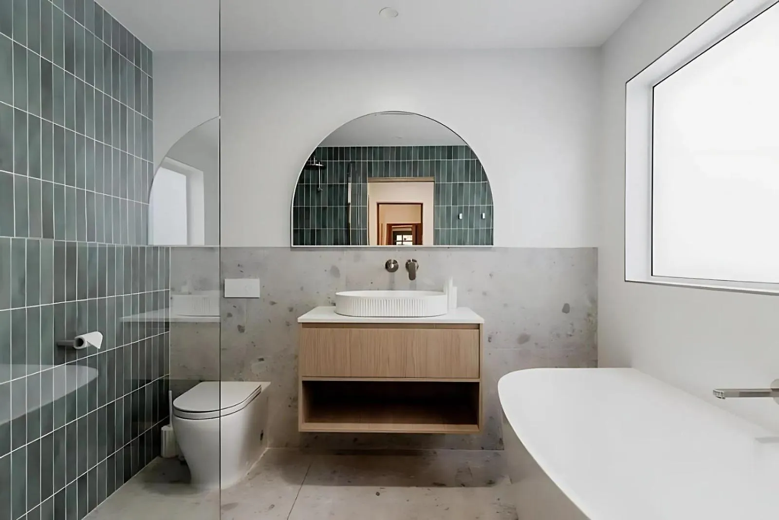 'Hjemme' In The Heart Of Hobart Villa