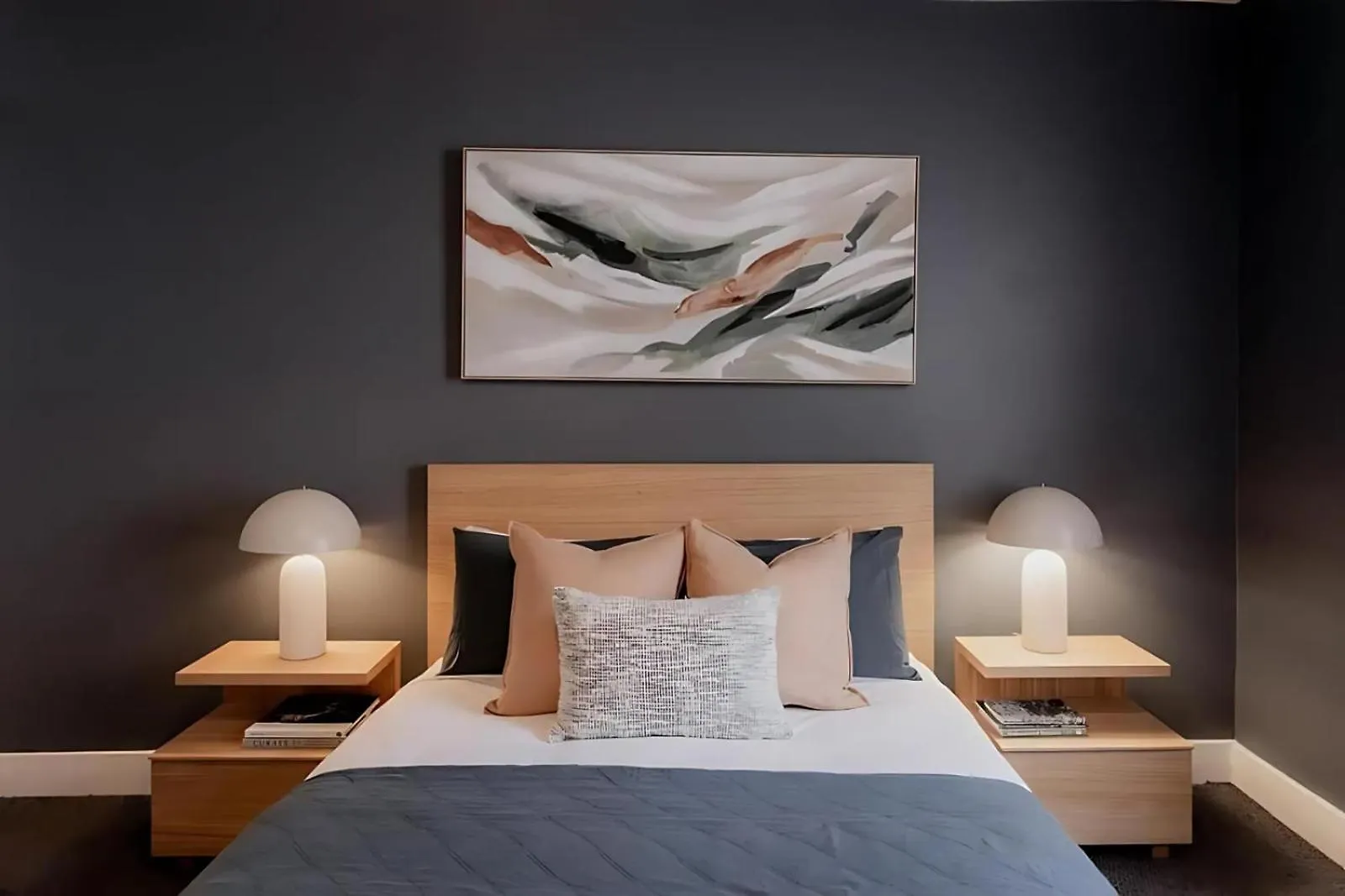 'Hjemme' In The Heart Of Hobart Villa